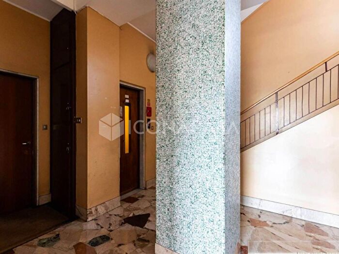 Appartamento bilocale in vendita in Piazza Sire Raul, Milano