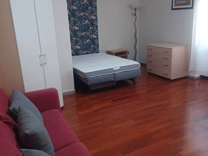 Appartamento monolocale in affitto in Via Fiuggi, Dergano, Milano