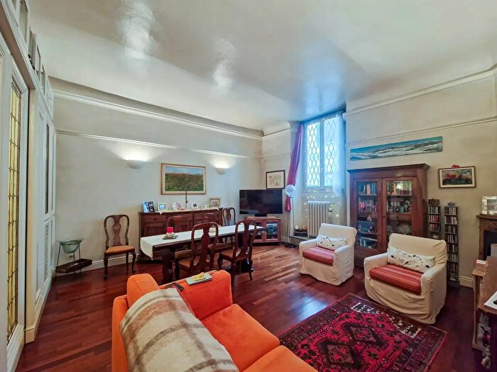 Appartamento quadrilocale in vendita in Via Poggi, Firenze