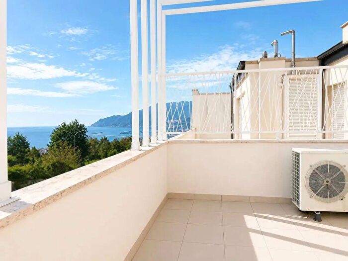 Appartamento bilocale in vendita in Via Panormanica, Salerno