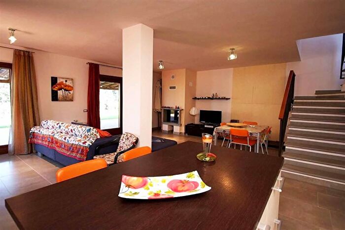 Casa con 5 locali in vendita in Castiglione Della Pescaia