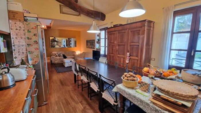 Appartamento con 5 locali in vendita in Via Giacomo Bertesi, Cremona