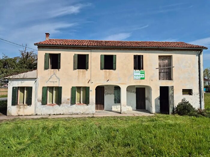 Casa con 5 locali in vendita in Via Guia, Gorgo Al Monticano
