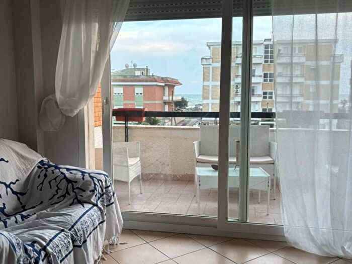 Appartamento bilocale in affitto in Strada Lungomare, Latina Lido, Latina