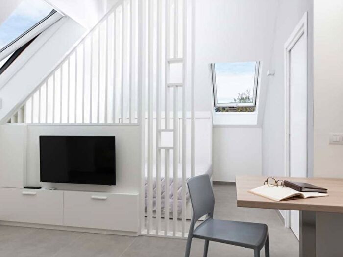 Appartamento bilocale in affitto in Viale Cirene, Porta Romana Medaglie dOro, Milano