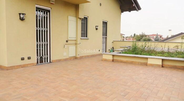 Appartamento trilocale in affitto in Via Trebbia, Parabiago