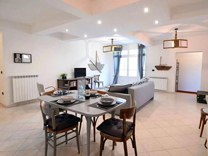 Appartamento con 5 locali in affitto in Via Aurelia Sud, Pietrasanta