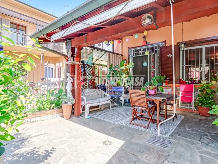 Casa trilocale in vendita in Via Isonzo, Cardano Al Campo