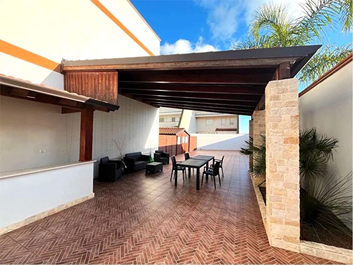 Casa con 5 locali in vendita in Via Adda Brindisi, Brindisi