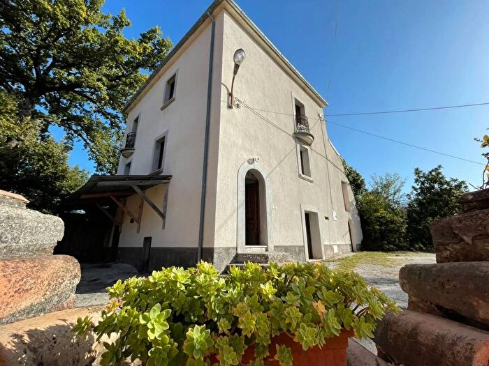 Casa con 6 locali in vendita in Località San Pietro Snc Casalvieri Frosinone, Casalvieri