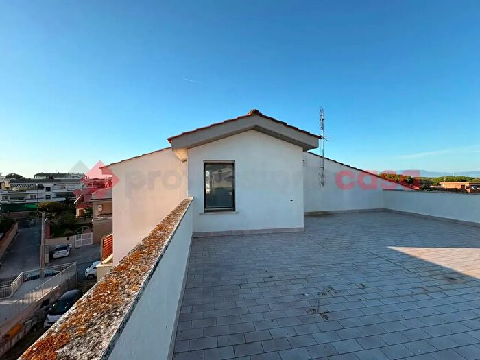 Casa monolocale in vendita in Via Monte Rosa, Nettuno