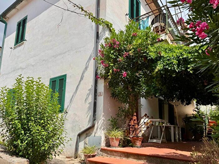 Appartamento quadrilocale in vendita in Marciana