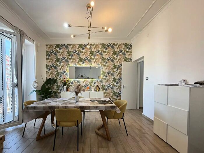 Appartamento quadrilocale in vendita in Via Sonnino, Catania