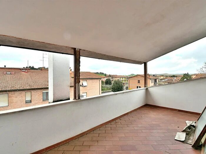 Appartamento con 5 locali in vendita in Circonvallazione Kennedy, Monteroni DArbia