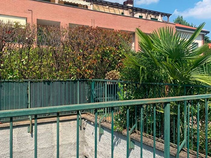 Appartamento bilocale in affitto in Via Alfonso Casati, Centro, Arcore