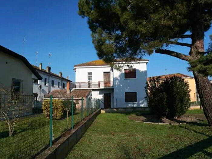 Casa con 6 locali in vendita in Via Mantovani, Ariano Nel Polesine