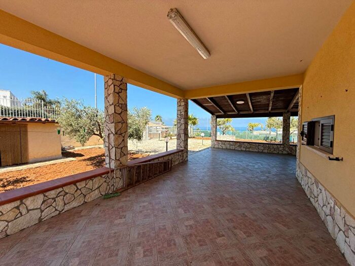 Casa con 5 locali in affitto in Via Atlantide, Alcamo Marina, Alcamo