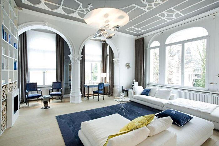 Appartamento con 6 locali in vendita in Via Nazareth, Padova