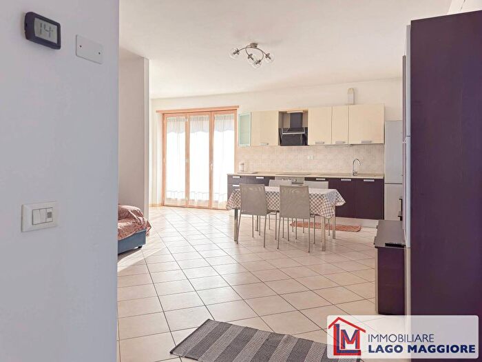 Appartamento bilocale in affitto in Via Luigi Roncari, Centro, Besozzo