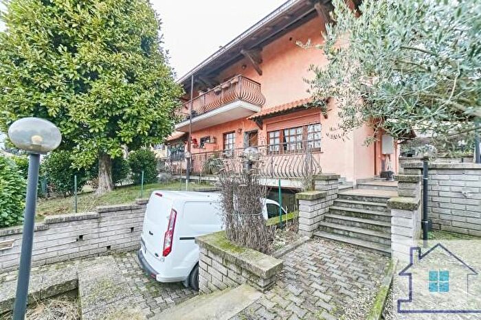 Appartamento trilocale in vendita in Via Monte Pennolo, Rocca Di Papa