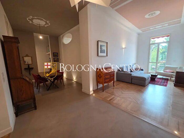 Appartamento con 6 locali in affitto in Strada Maggiore, Bologna