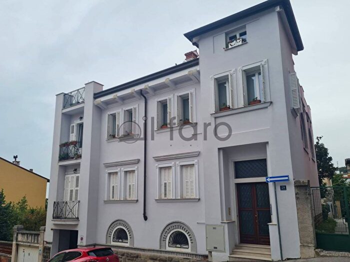 Appartamento trilocale in affitto in Via Michelangelo Buonarroti, San Luigi Rozzol, Trieste