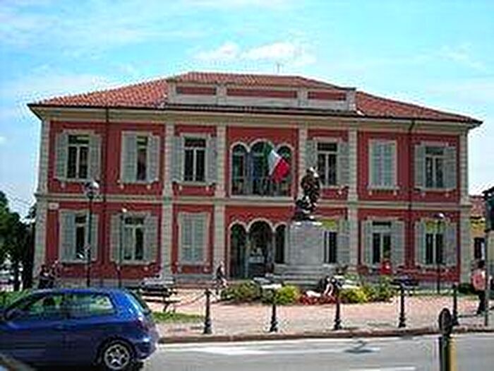 Appartamento bilocale in affitto in Via Cantello, Centro, Arcisate