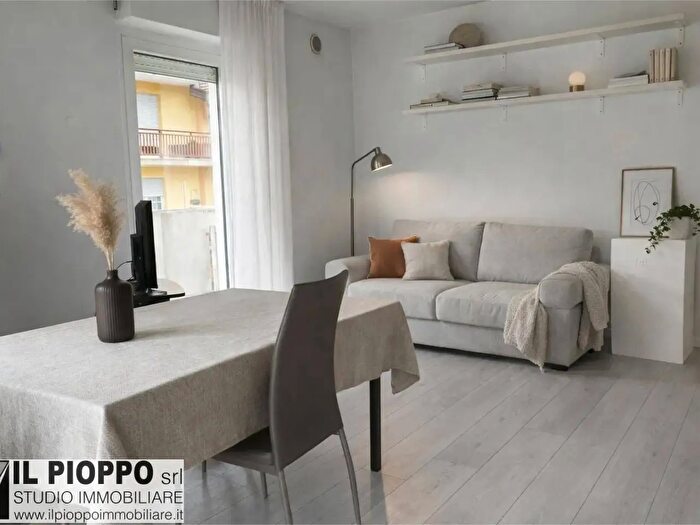 Appartamento trilocale in vendita in Via Trento, Mezzolombardo