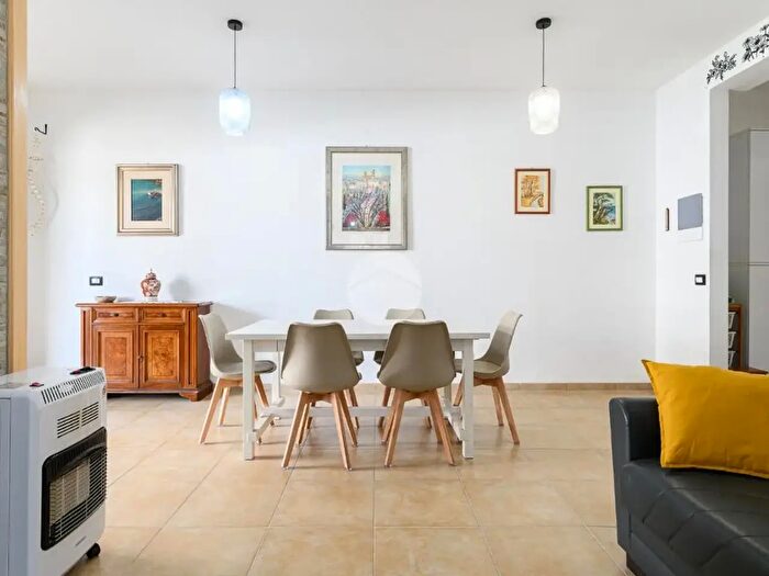 Casa trilocale in vendita in Via Francesco Giacomo Tricomi, Roma