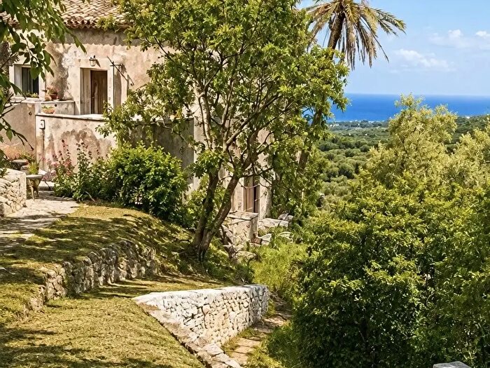 Casa con 10 locali in vendita in San Biagio, Vico Del Gargano