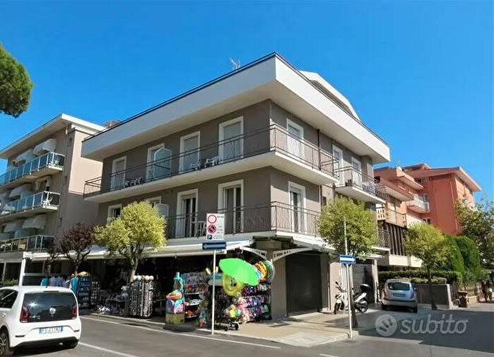 Appartamento trilocale in affitto in Viale Claudio Monteverdi Riccione Rn Italia, Alba Mare, Riccione
