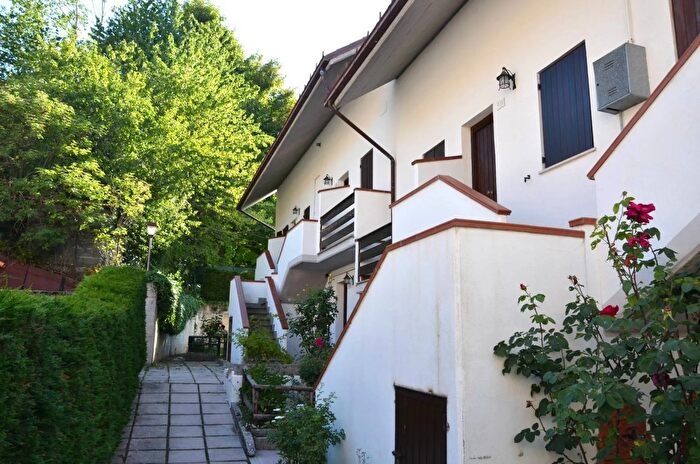 Appartamento trilocale in affitto in Via Arano, Ovindoli