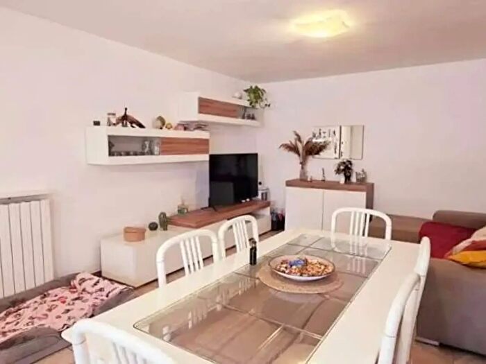 Appartamento bilocale in vendita in Via Tiro a Volo, Carrara