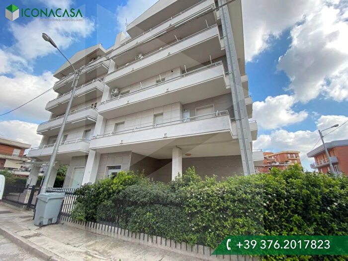 Appartamento con 5 locali in vendita in Via Tito Livio, San Severo