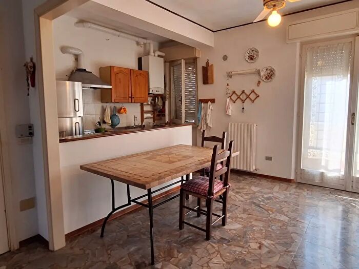 Appartamento quadrilocale in vendita in Via Matteo Ricci, Ancona