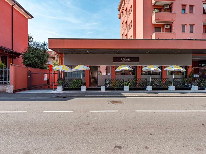 Casa trilocale in vendita in Via Figino, Centro, Pero