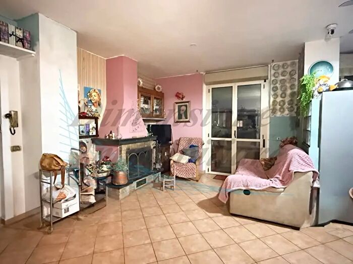 Appartamento trilocale in vendita in Via Pietro Gori, Rosignano Marittimo