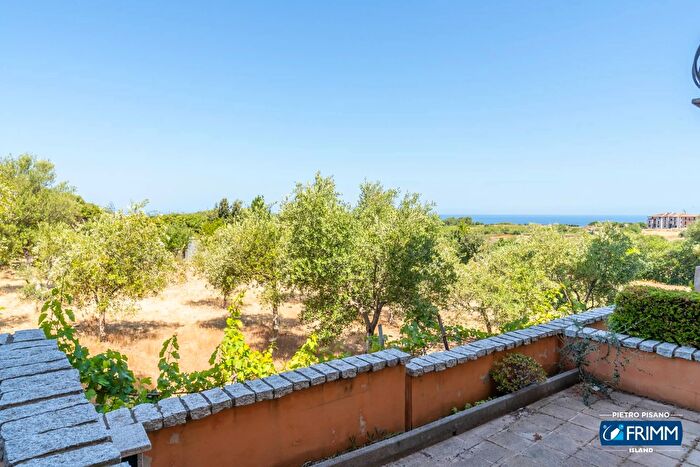 Appartamento trilocale in vendita in Via Santa Cruzi, Valledoria