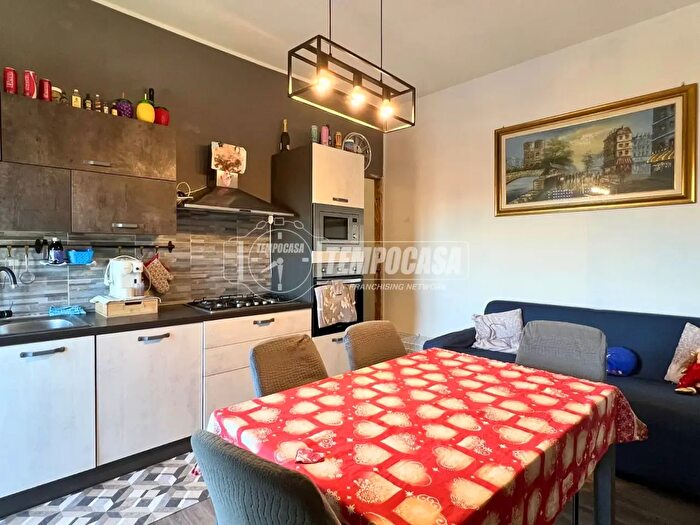 Appartamento trilocale in vendita in Agrate Brianza