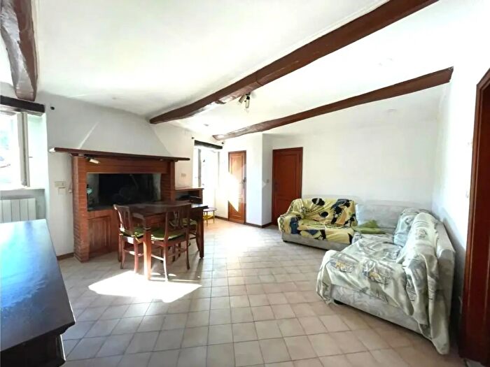 Appartamento trilocale in affitto in Via del Senso, Perugia