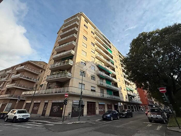 Appartamento quadrilocale in affitto in Corso Bernardino Telesio, Torino