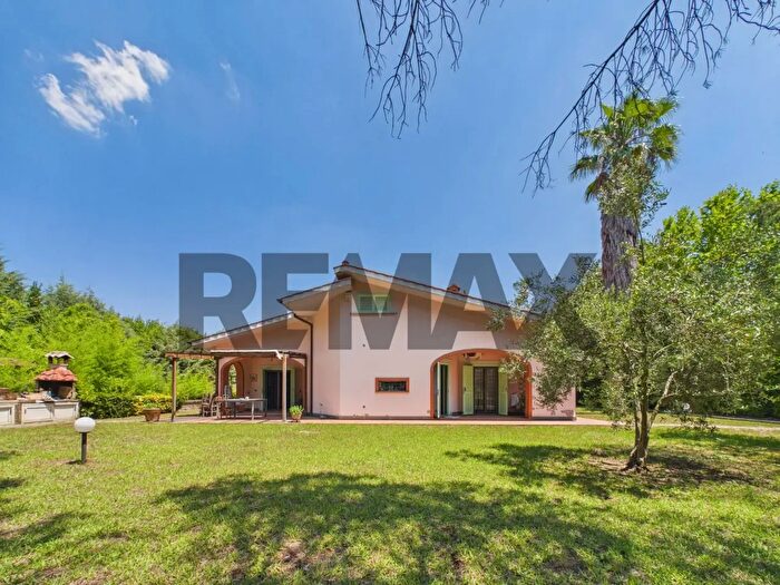 Casa trilocale in vendita in Formello