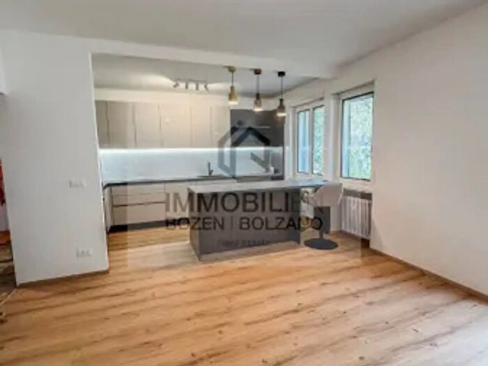 Appartamento trilocale in affitto in Via Sant Osvaldo, Bolzano