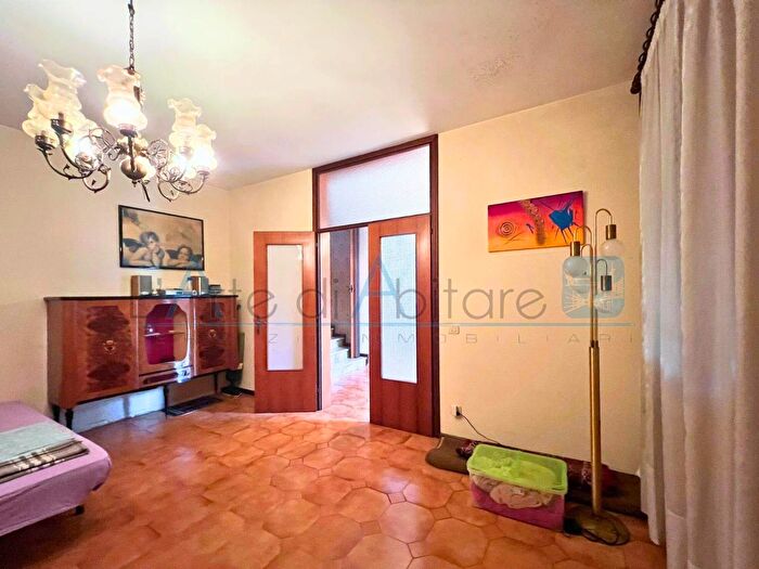 Casa con 7 locali in vendita in Treviso, Treviso