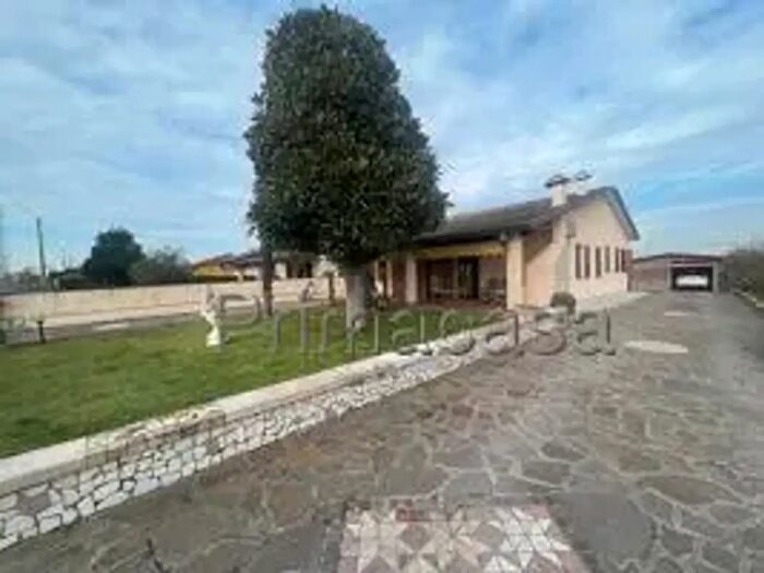 Casa con 5 locali in vendita in Vecchia Romea, Chioggia