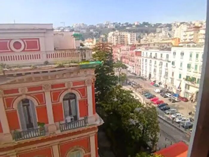 Appartamento con 6 locali in affitto in Piazza della Repubblica, Napoli