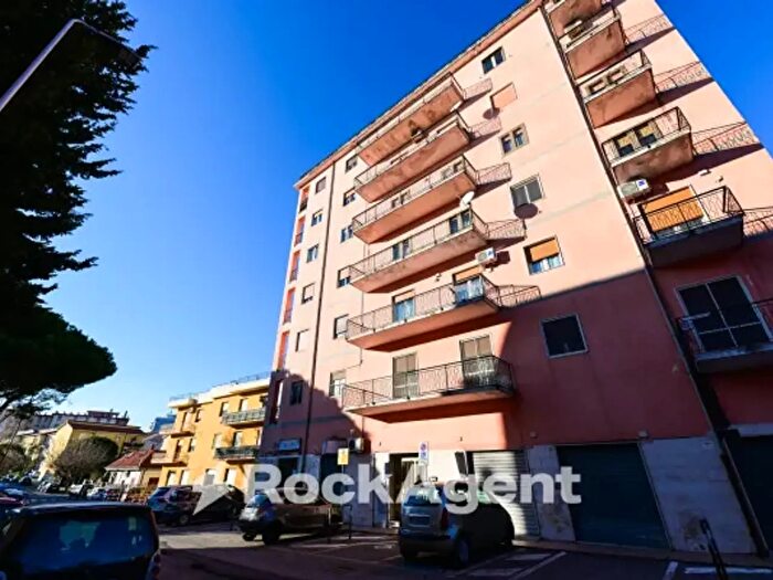 Appartamento quadrilocale in vendita in Via Bambinello Gesù, Catanzaro