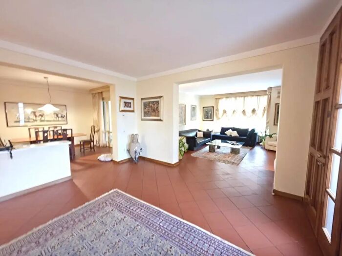 Casa con 20 locali in vendita in Cerreto Guidi