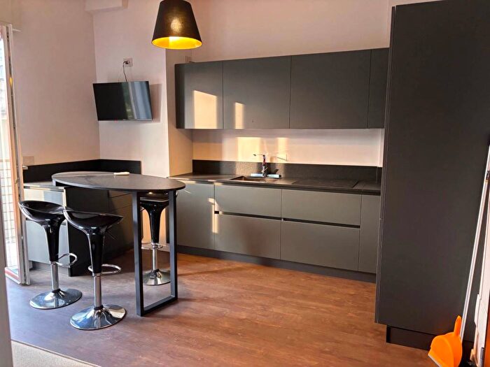 Appartamento bilocale in affitto in Viale Regina Elena, Piazza Salotto Corso Umberto, Pescara