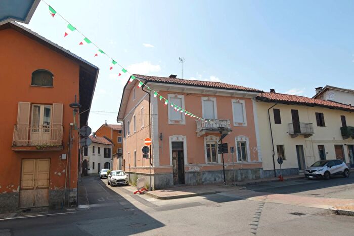 Appartamento con 5 locali in vendita in Via Guibert, Caselle Torinese